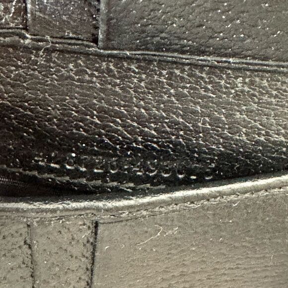 GG Marmont Men’s Black Pebble Leather Bi-fold Card Case Wallet Gold GG 428726 - Picture 12 of 13